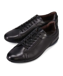 MODELLO（モデロ）の「【抗菌消臭機能】靴内環境を快適にし、さまざまなシーンに合わせやすい ドレスレザースニーカー DM6923（スニーカー）」