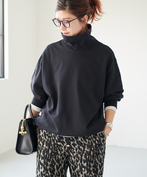 Spick & Span（スピックアンドスパン）の「《WEB限定 / 追加》裏毛ハイネックプルオーバー（スウェット・レディース・ブラック/アイボリー・FREE）」の5枚目の写真