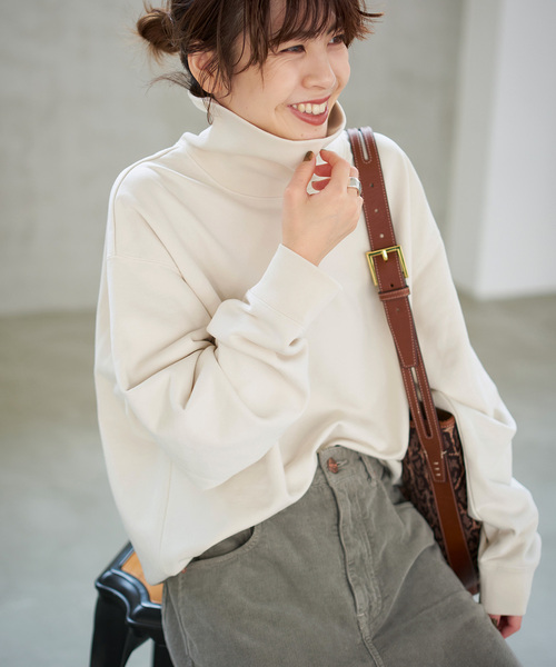 Spick & Span（スピックアンドスパン）の「《WEB限定 / 追加》裏毛ハイネックプルオーバー（スウェット・レディース・ブラック/アイボリー・FREE）」の19枚目の写真