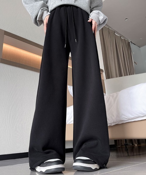 NANEA（ナネア）の「ワイドスウェットパンツ（スウェットパンツ・レディース・ブラック/グレー・SMALL/MEDIUM/LARGE）」の2枚目の写真