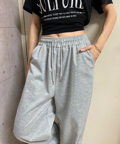 NANEA（ナネア）の「ワイドスウェットパンツ（スウェットパンツ・レディース・ブラック/グレー・SMALL/MEDIUM/LARGE）」の16枚目の写真
