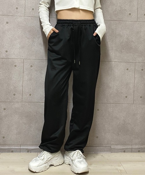 NANEA（ナネア）の「ワイドスウェットパンツ（スウェットパンツ・レディース・ブラック/グレー・SMALL/MEDIUM/LARGE）」の8枚目の写真
