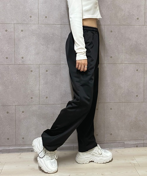 NANEA（ナネア）の「ワイドスウェットパンツ（スウェットパンツ・レディース・ブラック/グレー・SMALL/MEDIUM/LARGE）」の11枚目の写真