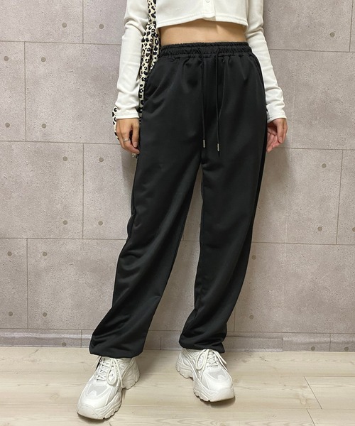 NANEA（ナネア）の「ワイドスウェットパンツ（スウェットパンツ・レディース・ブラック/グレー・SMALL/MEDIUM/LARGE）」の12枚目の写真