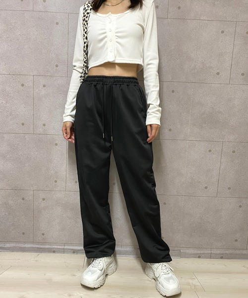 NANEA（ナネア）の「ワイドスウェットパンツ（スウェットパンツ・レディース・ブラック/グレー・SMALL/MEDIUM/LARGE）」の5枚目の写真