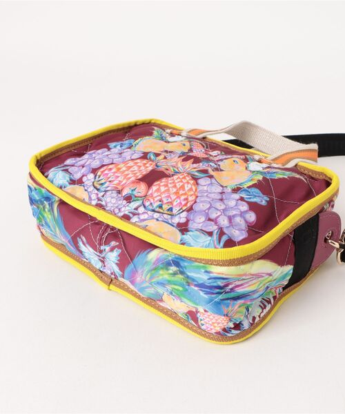tsumori chisato CARRY（ツモリチサトキャリー）の「ハンドバッグ　ツモリチサト　ｔｃアニマルキルト（ハンドバッグ・レディース・ブラック/ワインレッド・FREE）」の4枚目の写真
