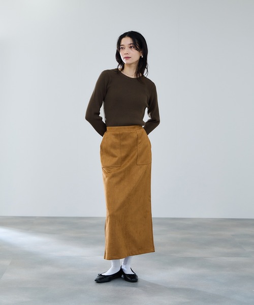 Mac-House（マックハウス）の「milli de l'air スエードライク ポンチ素材 Iラインスカート（スカート・レディース・ベージュ/ダークグレー/キャメル・L/M）」の8枚目の写真