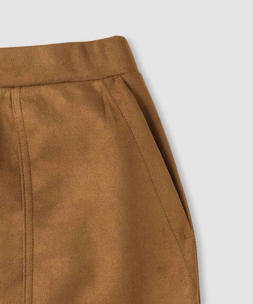 Mac-House（マックハウス）の「milli de l'air スエードライク ポンチ素材 Iラインスカート（スカート・レディース・ベージュ/ダークグレー/キャメル・L/M）」の19枚目の写真