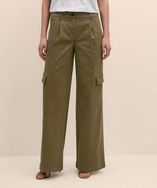 BROOKS BROTHERS(ブルックスブラザーズ)の「ストレッチコットンツイル カーゴパンツ(カーゴパンツ・レディース・オリーブ・8/6/4/2/0)」の1枚目の写真