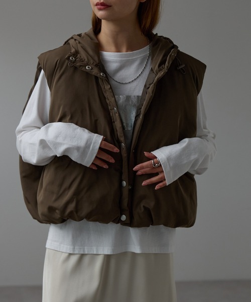 shioshioさま専用「VanaVana フード付きダウンベスト」大人用 セール】ファイバーダウン フーディベスト（ダウンベスト）｜r