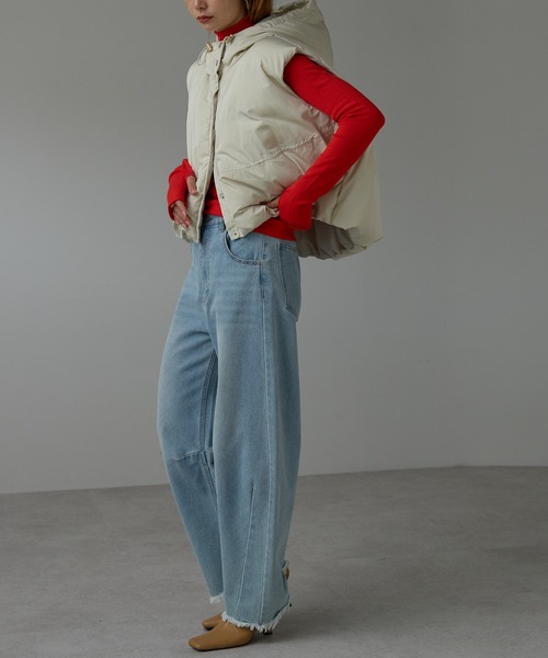 r.（アールドット）の「ファイバーダウン　フーディベスト（ダウンベスト・レディース・キナリ/オリーブ/グレイッシュベージュ/ブラック・FREE）」の21枚目の写真