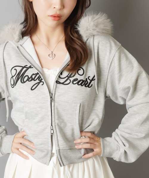 冬ガーリーの最強モテトップス☆ふわふわファーフードロゴジップ