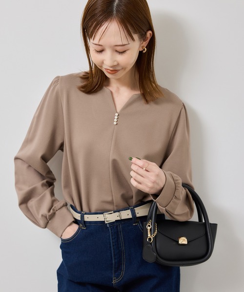 ROPE' PICNIC（ロペピクニック）の「パール付きポンチプルオーバー/セットアップ対応（Tシャツ/カットソー・レディース・ブラウン/オフホワイト/ブラック・S/M）」の3枚目の写真