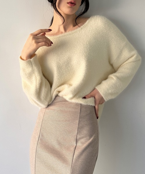 junoah(ジュノア)の「バックベロアリボンシャギーニットトップス(ニット/セーター・レディース・チャコール/ブラウン/アイボリー・MEDIUM/LARGE)」の16枚目の写真