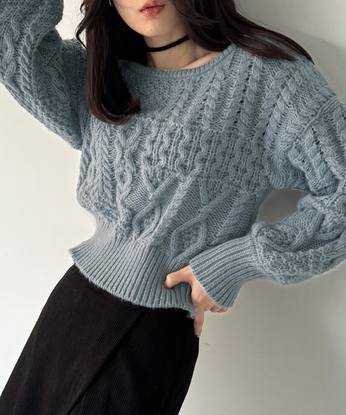 junoah(ジュノア)の「2wayワンショルケーブルショートニット(ニット/セーター・レディース・ダークブラウン/アイボリー/ライトブルー・LARGE/MEDIUM)」の16枚目の写真