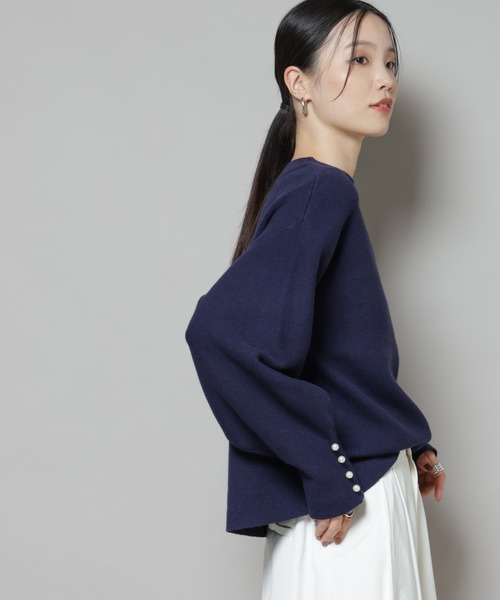 NANO universe（ナノユニバース）の「ミラノリブパールニットプルオーバー（ニット/セーター・レディース・グレー/オフホワイト/ネイビー・FREE）」の8枚目の写真