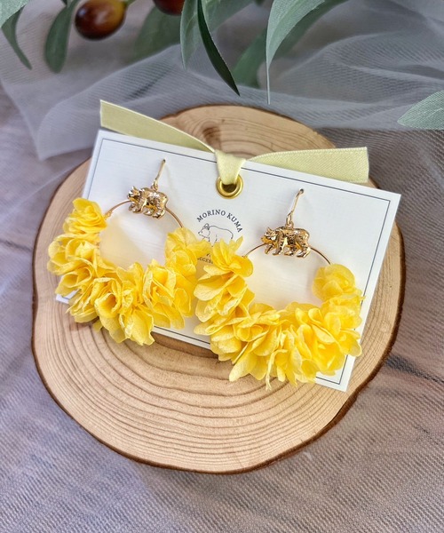 セール】推しカラー フリル風あじさいドライフラワーリースピアス