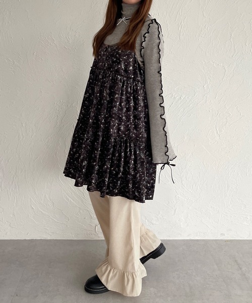 kutir（クティール）の「コーデュロイフリルフレアパンツ（その他パンツ・レディース・ブラック/アイボリー/オレンジ/ブラウン・FREE）」の8枚目の写真