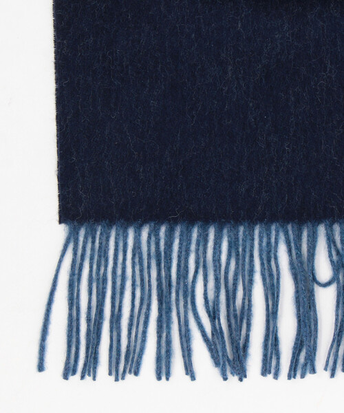 COMME CA ISM（コムサイズム）の「ファインウール リバーシブル マフラー（マフラー・メンズ・ブラック×グレー/ブルー系その他/ボルドー/グレー系その他・FREE）」の10枚目の写真