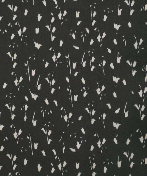 Green Parks(グリーンパークス)の「すっきり見えシルエットサテンナロースカート(スカート・レディース・アイボリー/チャコールグレー/ブラック系その他・FREE)」の16枚目の写真