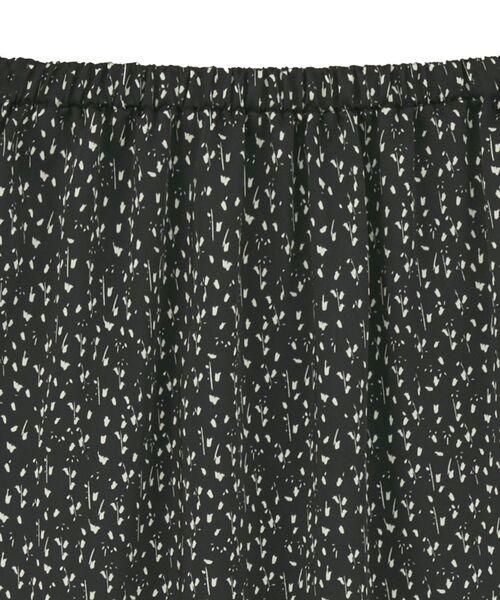 Green Parks(グリーンパークス)の「すっきり見えシルエットサテンナロースカート(スカート・レディース・アイボリー/チャコールグレー/ブラック系その他・FREE)」の17枚目の写真