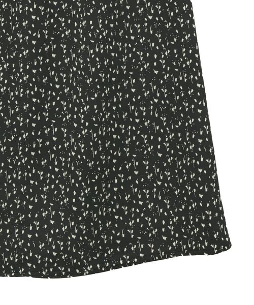 Green Parks(グリーンパークス)の「すっきり見えシルエットサテンナロースカート(スカート・レディース・アイボリー/チャコールグレー/ブラック系その他・FREE)」の10枚目の写真