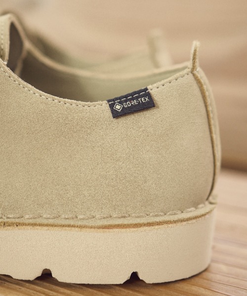 Clarks(クラークス)の「DESERT LONDON GTX 26182700(モカシン/デッキシューズ・メンズ・ベージュ・6/6h/7/7h/8/8h/9/9h/10)」の4枚目の写真