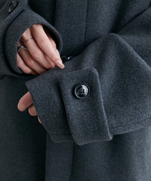 見た目以上の軽さ/ユニセックス】中空糸ベルテッドロングコート