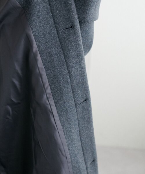 見た目以上の軽さ/ユニセックス】中空糸ベルテッドロングコート