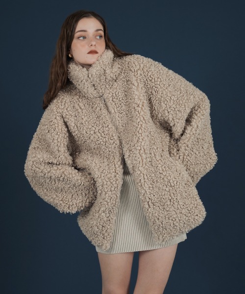 Mili affinity（ミリアフィニティー）の「プードルボアオーバーサイズ