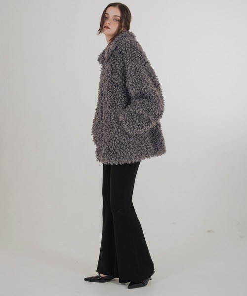 Mili affinity（ミリアフィニティー）の「プードルボアオーバーサイズダブルジップブルゾン（ブルゾン・レディース・ブラック/ベージュ/チャコール/ブラウン・FREE）」の5枚目の写真