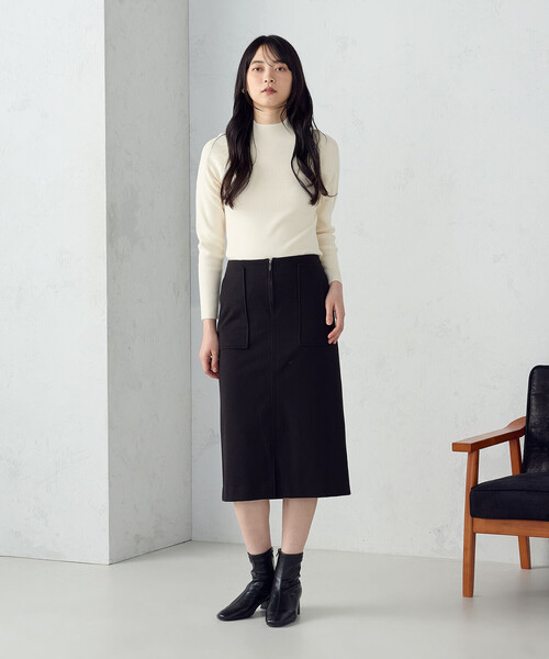 COMME CA ISM（コムサイズム）の「【ウォッシャブル】ベーシック ハイネックニット（ニット/セーター・レディース・ホワイト/ブラック/レッド/ベージュ・MEDIUM/LARGE）」の6枚目の写真