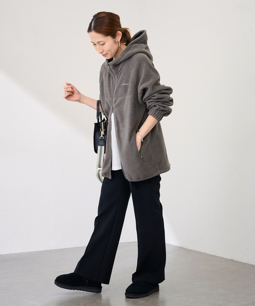 FRAMeWORK(フレームワーク)の「≪追加≫UGG/アグ CLASSIC SLIPPER 3(その他シューズ・レディース・ベージュ系その他/ブラック・22cm/23cm/24cm/25cm)」の6枚目の写真
