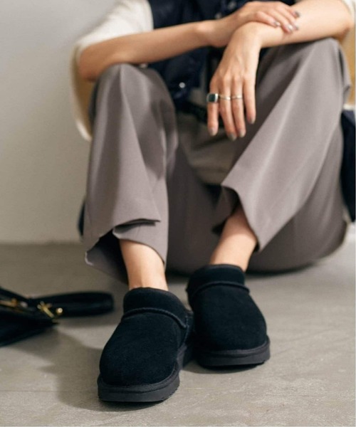 Framework UGG CLASSIC SLIPPER ブラック25cm新品 ≪追加≫UGG/アグ CLASSIC SLIPPER 3（その他シューズ