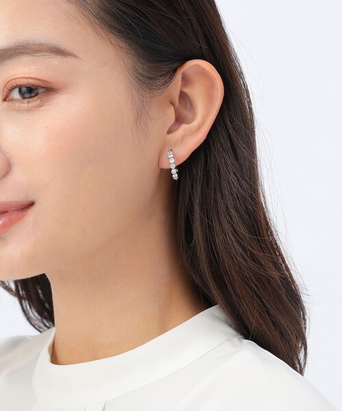 BEAMS HEART(ビームスハート)の「【セレモニー・ハレの日】ジルコニア ハーフ イヤリング(イヤリング・レディース・シルバー/ゴールド・ONE SIZE)」の2枚目の写真