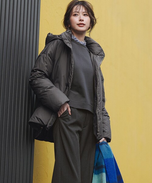 23区(ニジュウサンク)の「ステッチレス フーデット ダウン(ダウンジャケット/コート・レディース・ライトグレー系/アイボリー系/ブラック系/ベージュ系/グレー系・38)」の7枚目の写真