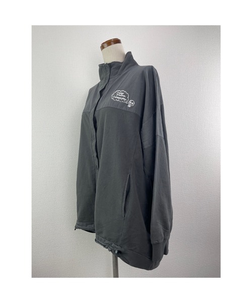 WORLD WIDE LOVE!(ワールドワイドラブ)の「ピグメント裏毛スタンドブルゾン(スウェット・レディース・パープル/ホワイト系その他/ブラック・1)」の10枚目の写真