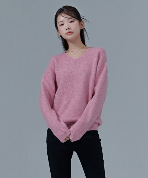 CHASECULT(チェイスカルト)の「レディース ボカシ Vネック スウェット-CFRG5273D0P(ニット/セーター・レディース・PINK・85/90)」の1枚目の写真