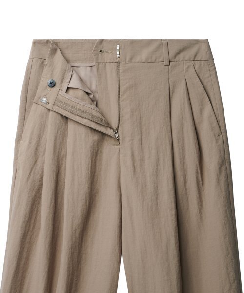 MUSINSA STANDARD WOMAN（ムシンサスタンダードウーマン）の「ウィメンズクリンクルワイドパンツ[ベージュ]（スラックス・レディース・その他・24/25/26/27/28/29/30）」の3枚目の写真