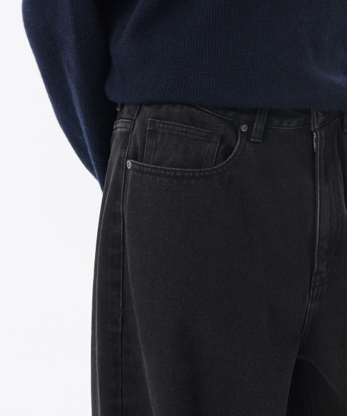 MUSINSA STANDARD（ムシンサスタンダード）の「裏起毛ビッグワイドデニムパンツ [ウォッシュドブラック]（デニムパンツ・メンズ・その他・40/38/42/36/34/32/30/31/33/26/27/28/29）」の4枚目の写真