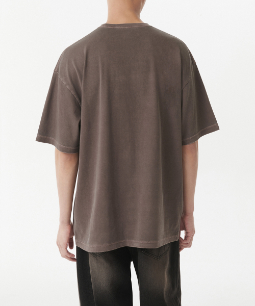 MUSINSA STANDARD（ムシンサスタンダード）の「ピグメントオーバーサイズクルーネックTシャツ[ブラウン]（Tシャツ/カットソー・メンズ・その他・XX-LARGE/XXX-LARGE/SMALL/MEDIUM/LARGE/X-LARGE）」の5枚目の写真