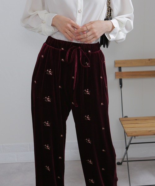 花柄刺繍 ベロア イージーワイド パンツ（裏地付き）（その他パンツ