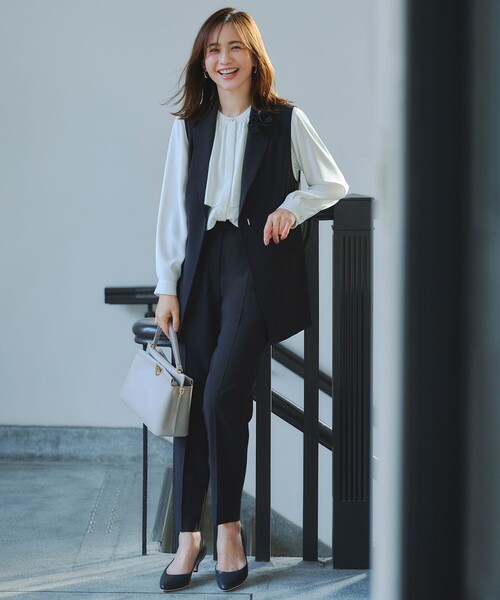 ANY SIS（エニィスィス）の「ノーブルジョーゼット ブラウス（シャツ/ブラウス・レディース・アイボリー系/ネイビー系・MEDIUM）」の6枚目の写真