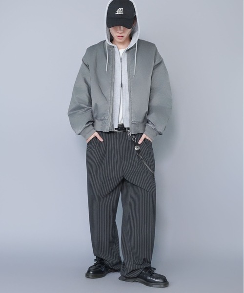 SPINNS（スピンズ）の「短丈MA-1ブルゾン/ヴィンテージライク加工/ユニセックス（MA-1・メンズ・グレー/ブラック/カーキ・ONESIZE）」の8枚目の写真