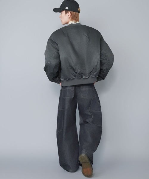 SPINNS（スピンズ）の「短丈MA-1ブルゾン/ヴィンテージライク加工/ユニセックス（MA-1・メンズ・グレー/ブラック/カーキ・ONESIZE）」の7枚目の写真