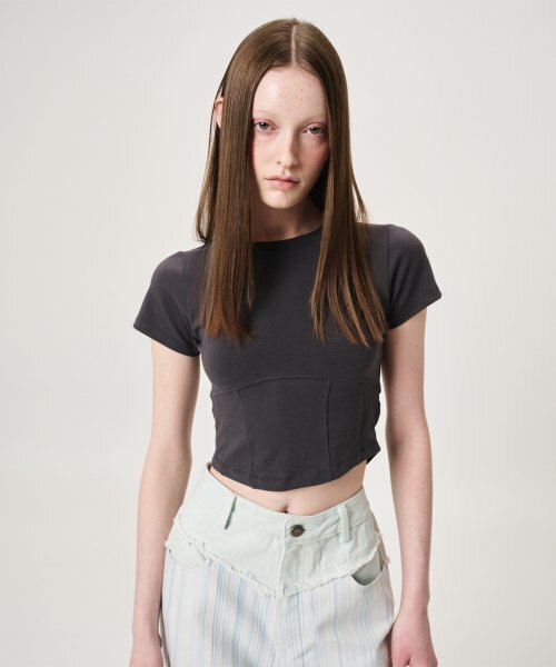 ETMON(エトモン)の「Back Slit Hook Detail T-Shirt, Charcoal(Tシャツ/カットソー・レディース・その他・FREE)」の1枚目の写真