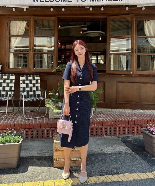 ELEGANCE PARIS（エレガンスパリ）の「ボニフォルテミニクロスバッグ OTSH009A（メッセンジャーバッグ・レディース・ブラック・FREE）」の2枚目の写真