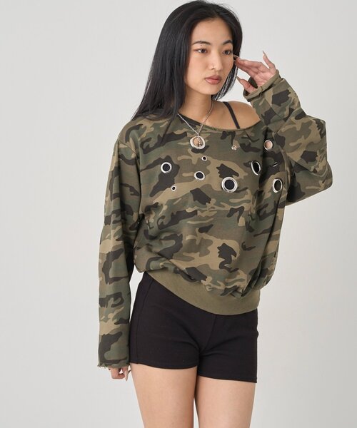 WHO'S WHO gallery（フーズフーギャラリー）の「フロントアイレットオフショルスウェット（スウェット・レディース・チャコールグレー/サックスブルー/カーキ/ネイビー/ライトグレー/レッド・FREE）」の15枚目の写真