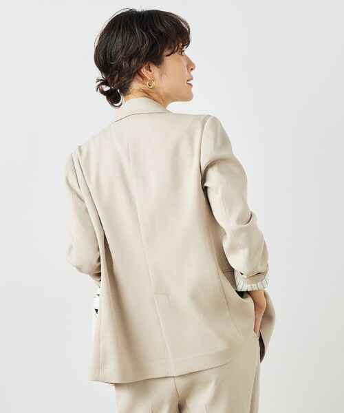 NOLLEY’S（ノーリーズ）の「《セットアップ対応》ウォッシャブルハイスペック麻調ダブルジャケット（テーラードジャケット・レディース・キャメル/ベージュ/ネイビー・40/38/36）」の11枚目の写真