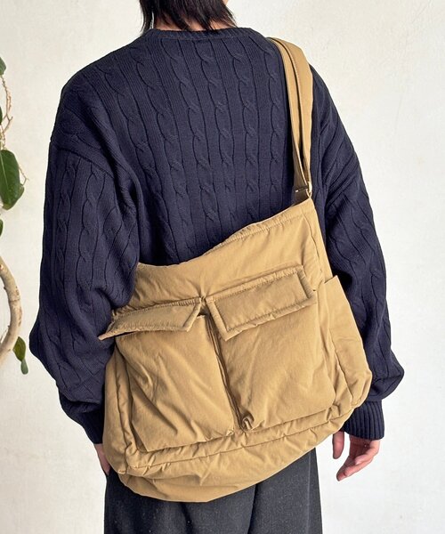 CPCM(シーピーシーエム)の「パデットショルダーバッグ(トートバッグ・メンズ・ブラック/カーキ/キャメル・FREE)」の3枚目の写真